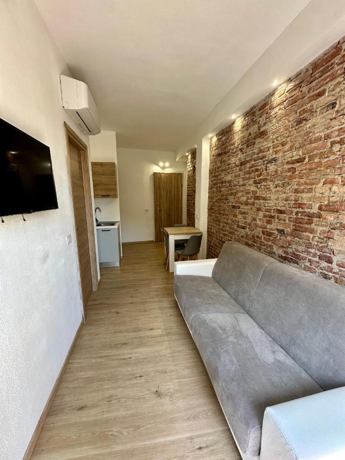 F&F Appartments Иглесиас Экстерьер фото